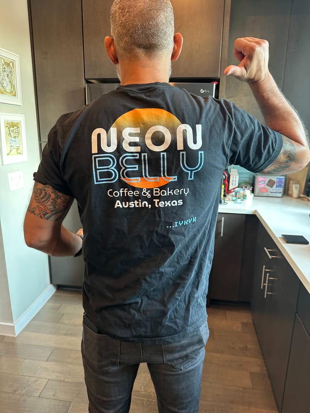 Neon Belly Shirt Black.
