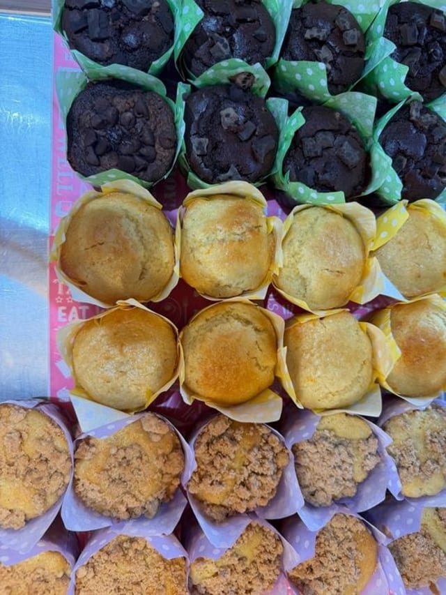 Mix & Match Mini Full Glow 12 Muffins.